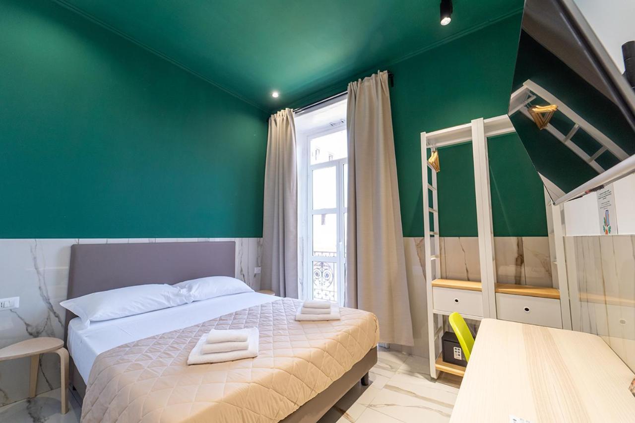 P.C. Boutique Medina H. Napoli Centro, By Clapa Group Hotel Екстериор снимка